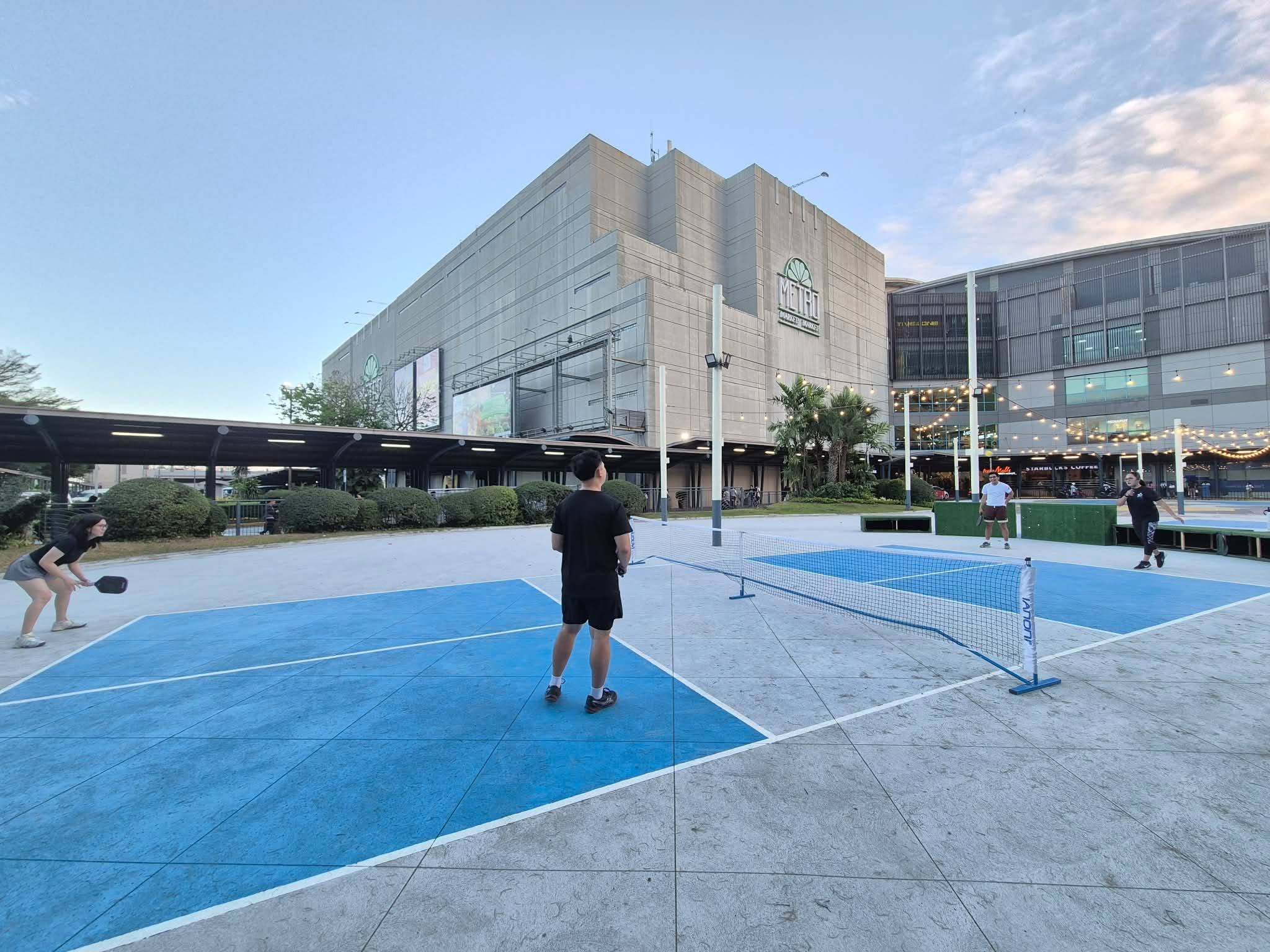 Market Market! Picleball Court court photo