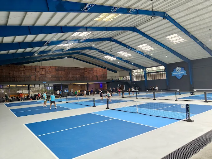 Dink and Shot court photo